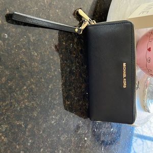 Micheal Kors wallet